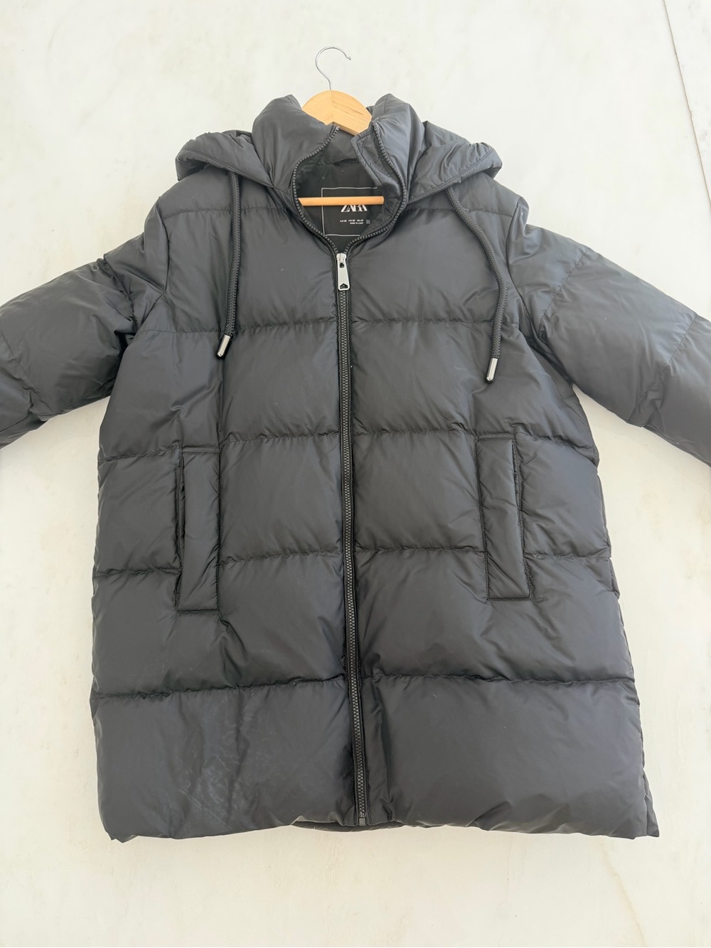 ZARA Black Hooded feather Down Puffer Jacket Coat size XS (can fit S too)